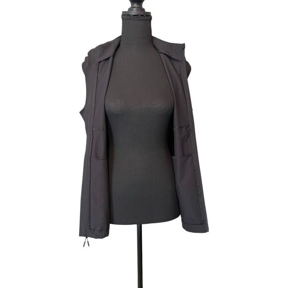 Level Wear Women’s Zip Up Golfing Vest - Picture 7 of 11